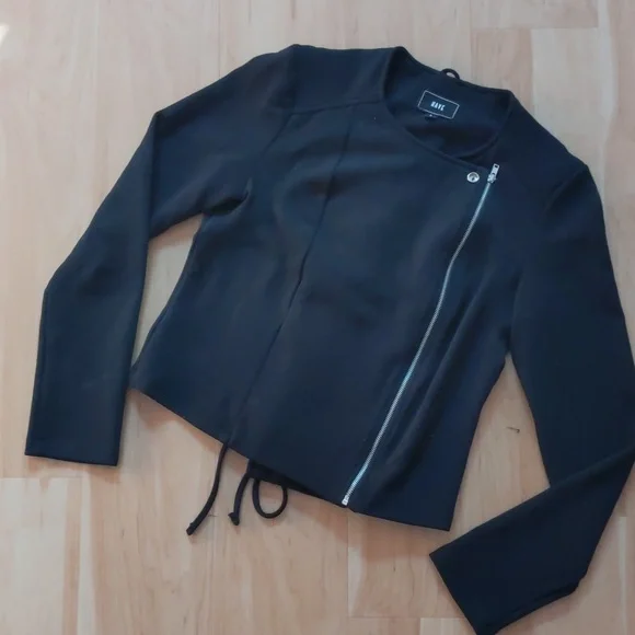 Moto Jacket, Lace Up Back, Fitted & stretchy & adjustable, Small, Tie Back - Picture 12 of 13